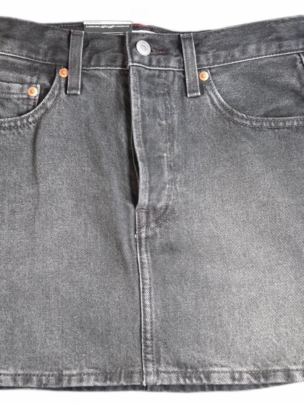 Levi's Icon Skirt Mid Rise Easy Through The Hip Black Denim Skirt Size 24